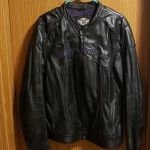 Leather riding jacket...all zippers work